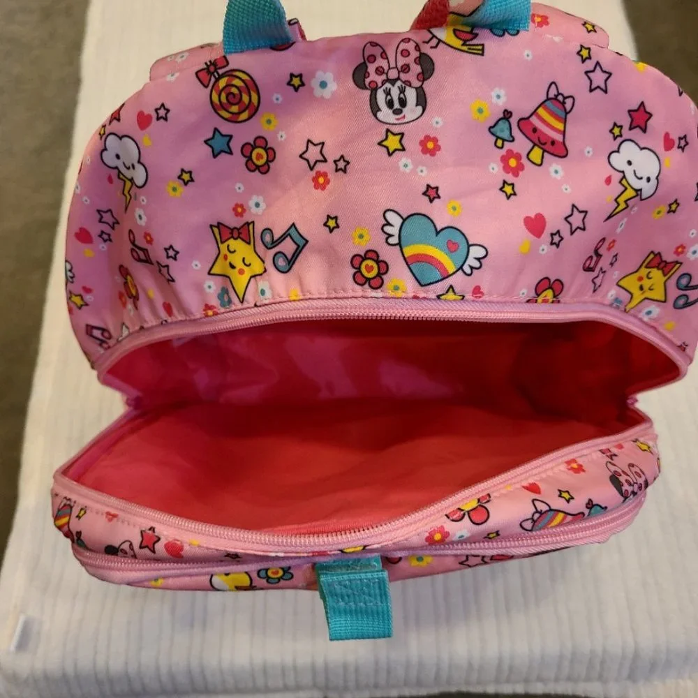Minnie Mouse Backpack with lunch box.